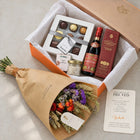 Åpen Hel ved gaveeske med balsamico, tørkede blomster, trøffelsalt og personlig kort